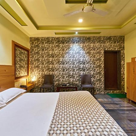 Hotel Saptarang Residency Panhala Luaran gambar