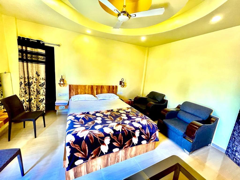 Hotel Saptarang Residency Panhala Luaran gambar