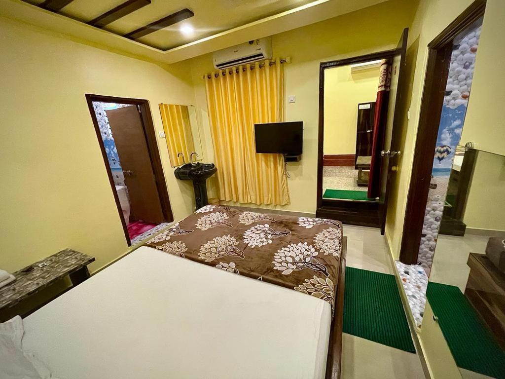 Hotel Saptarang Residency Panhala Luaran gambar
