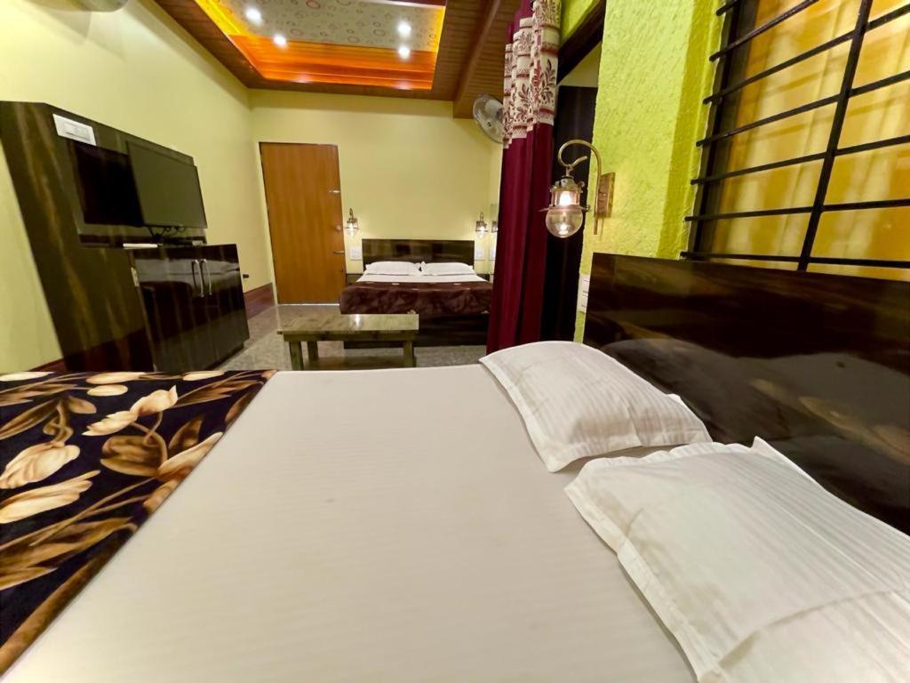 Hotel Saptarang Residency Panhala Luaran gambar