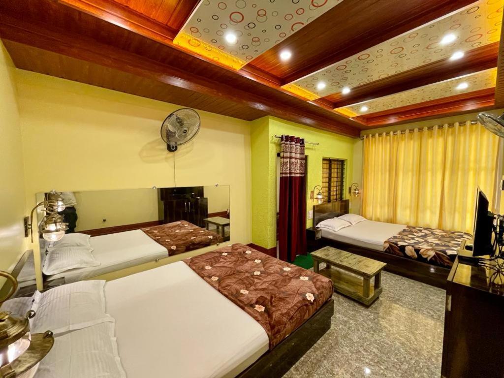 Hotel Saptarang Residency Panhala Luaran gambar
