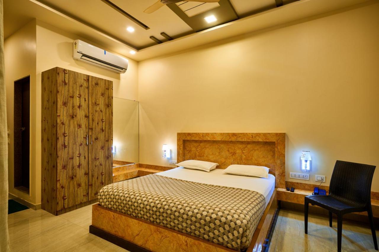 Hotel Saptarang Residency Panhala Luaran gambar