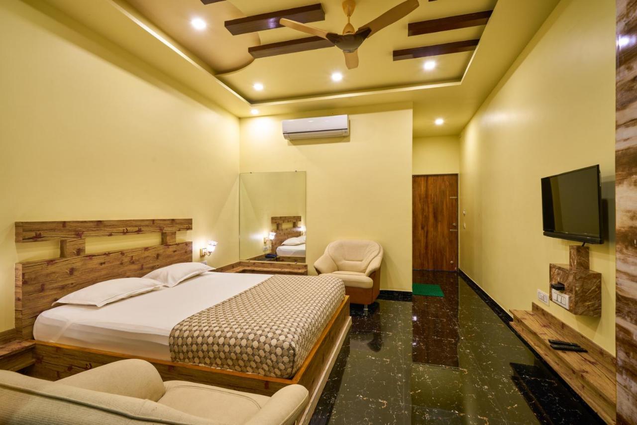Hotel Saptarang Residency Panhala Luaran gambar