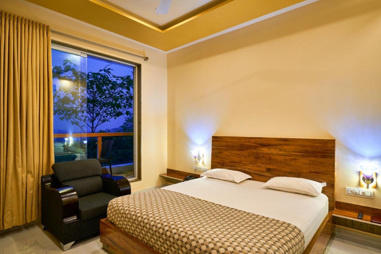 Hotel Saptarang Residency Panhala Luaran gambar