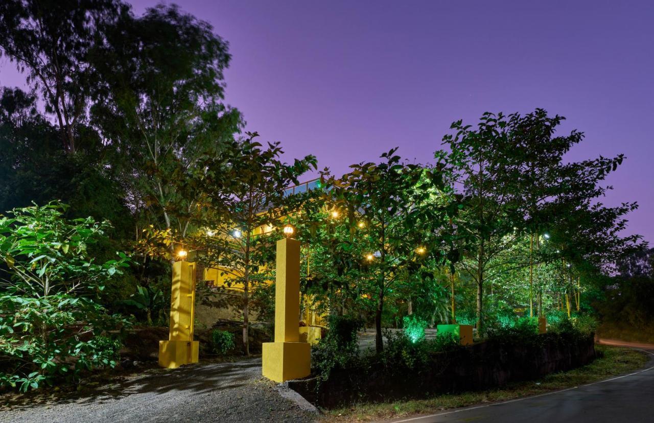 Hotel Saptarang Residency Panhala Luaran gambar